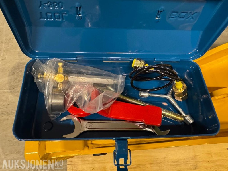 NY HENIMA PIGGHAMMER TIL 4-7 TONNS GRAVEMASKIN S40 M/GARANTI - Marteau hydraulique pour Engins de chantier: photos 5 NY HENIMA PIGGHAMMER TIL 4-7 TONNS GRAVEMASKIN S40 M/GARANTI - Marteau hydraulique pour Engins de chantier: photos 5