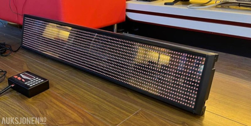Nytt Led Tekstskilt med kontrollpanel - Matériel de chantier: photos 1 Nytt Led Tekstskilt med kontrollpanel - Matériel de chantier: photos 1