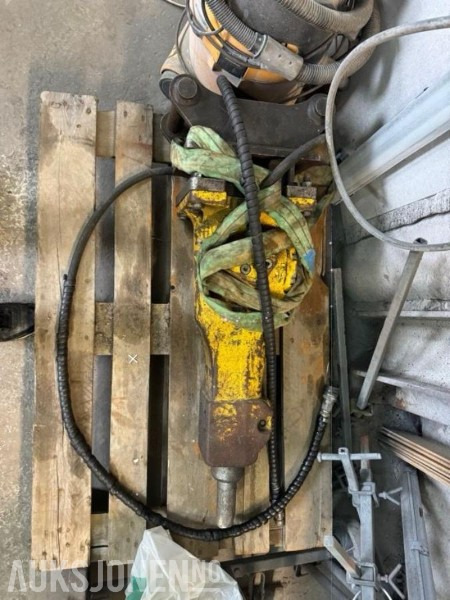 Pigghammer til minigraver 2-4t / 2021 Atlas Copco SB 152 / Feste S40 - Marteau hydraulique: photos 2 Pigghammer til minigraver 2-4t / 2021 Atlas Copco SB 152 / Feste S40 - Marteau hydraulique: photos 2