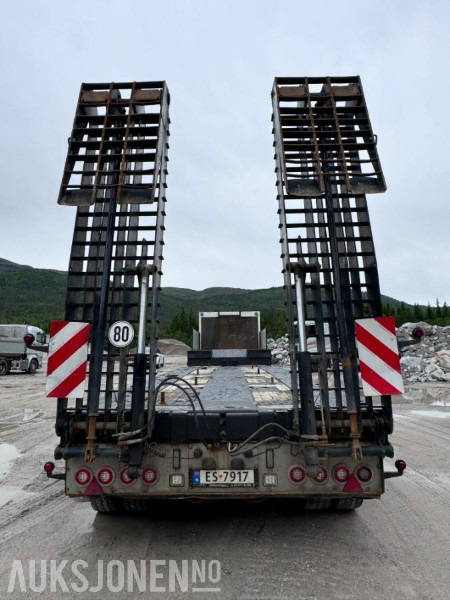 2019 Carnehl CSTV 40-60 - 4 akslet maskinsemi - Manuelt uttrekk - Hydraulisk bredding - Støttelabber bak - Fjernstyring - Remorque: photos 5 2019 Carnehl CSTV 40-60 - 4 akslet maskinsemi - Manuelt uttrekk - Hydraulisk bredding - Støttelabber bak - Fjernstyring - Remorque: photos 5