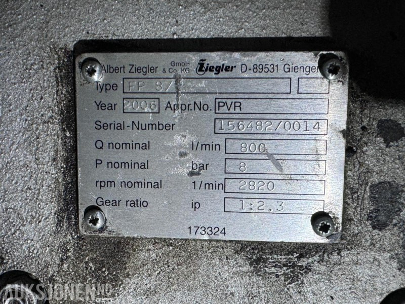 Camion de pompier Scania R144 GB 530 - 6X2 - Brannbil / Tankbil - Ziegler FP 8/8 pumpe - 17 m3 tank - Helluft: photos 15 Camion de pompier Scania R144 GB 530 - 6X2 - Brannbil / Tankbil - Ziegler FP 8/8 pumpe - 17 m3 tank - Helluft: photos 15