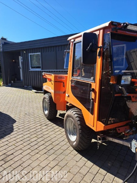 2004 Nimos DM TRAC 501 Redskapsbærer - Véhicule de voirie/ Spécial: photos 4 2004 Nimos DM TRAC 501 Redskapsbærer - Véhicule de voirie/ Spécial: photos 4