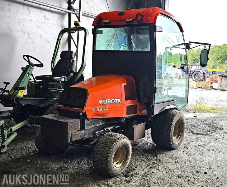 2017 Kubota F3890 redskapsbærer med hytte og klippeaggregat - Véhicule de voirie/ Spécial: photos 1 2017 Kubota F3890 redskapsbærer med hytte og klippeaggregat - Véhicule de voirie/ Spécial: photos 1