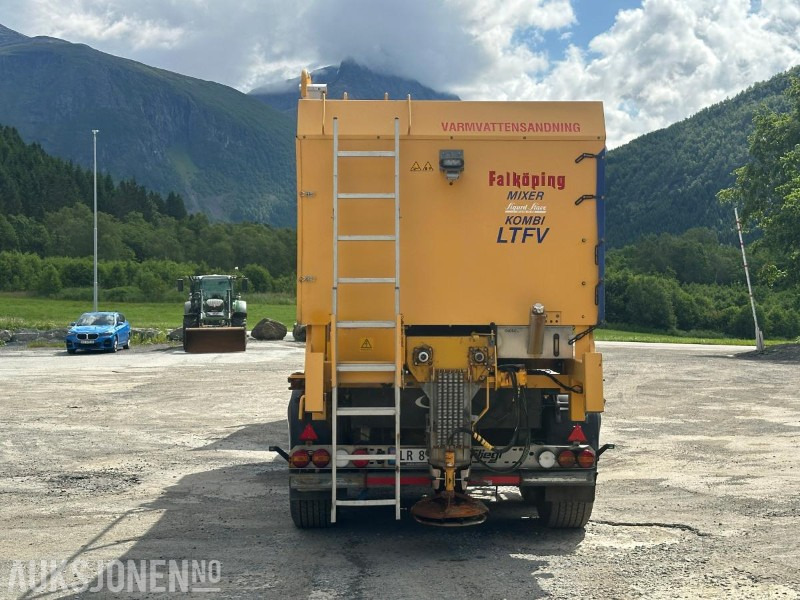 Scania G490 6X2 Euro6 4WD trekkvogn m/kombispreder - GMI V-plog - Klar for brøytesesongen - Véhicule de voirie/ Spécial: photos 4 Scania G490 6X2 Euro6 4WD trekkvogn m/kombispreder - GMI V-plog - Klar for brøytesesongen - Véhicule de voirie/ Spécial: photos 4