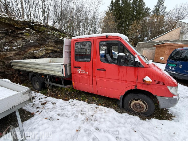2001 Mercedes-Benz Sprinter 616CD1/40DOKA - Dobbelkabin med plan - Webasto - 6 Seter - 331000KM - Véhicule utilitaire: photos 1 2001 Mercedes-Benz Sprinter 616CD1/40DOKA - Dobbelkabin med plan - Webasto - 6 Seter - 331000KM - Véhicule utilitaire: photos 1