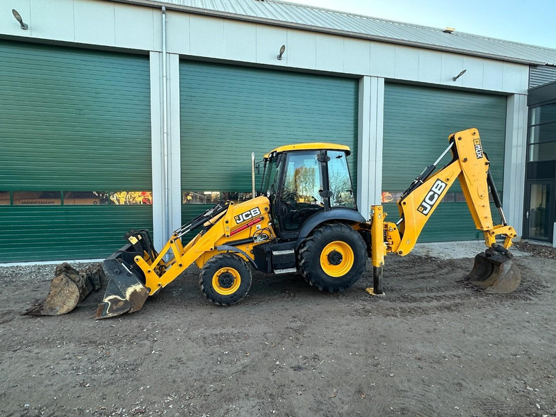 JCB 3CX 14 Excellent condition - LOW Hours - 3 digging buckets - Tractopelle: photos 4 JCB 3CX 14 Excellent condition - LOW Hours - 3 digging buckets - Tractopelle: photos 4