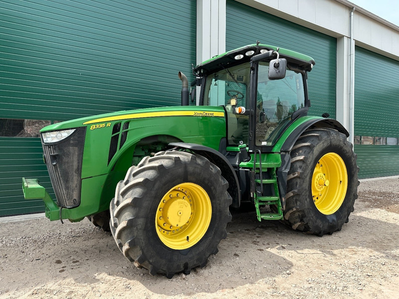 John Deere 8335R AutoPower - Tracteur agricole: photos 1 John Deere 8335R AutoPower - Tracteur agricole: photos 1