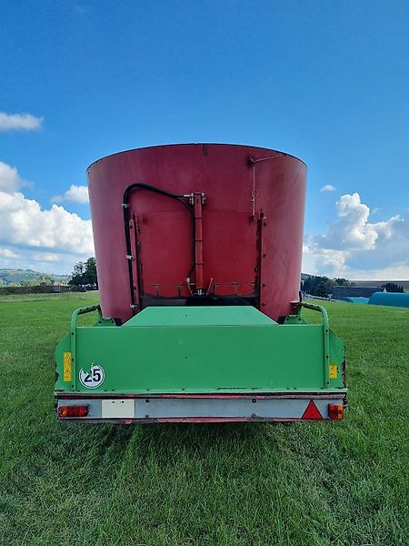 Strautmann Verti-Mix 1050 - Mélangeuse: photos 4 Strautmann Verti-Mix 1050 - Mélangeuse: photos 4