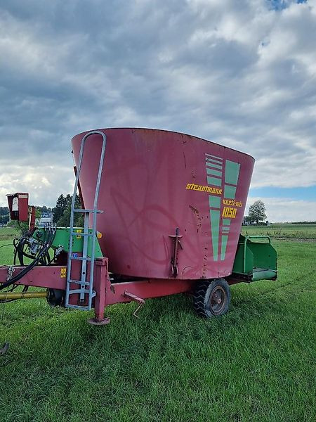 Strautmann Verti-Mix 1050 - Mélangeuse: photos 1 Strautmann Verti-Mix 1050 - Mélangeuse: photos 1