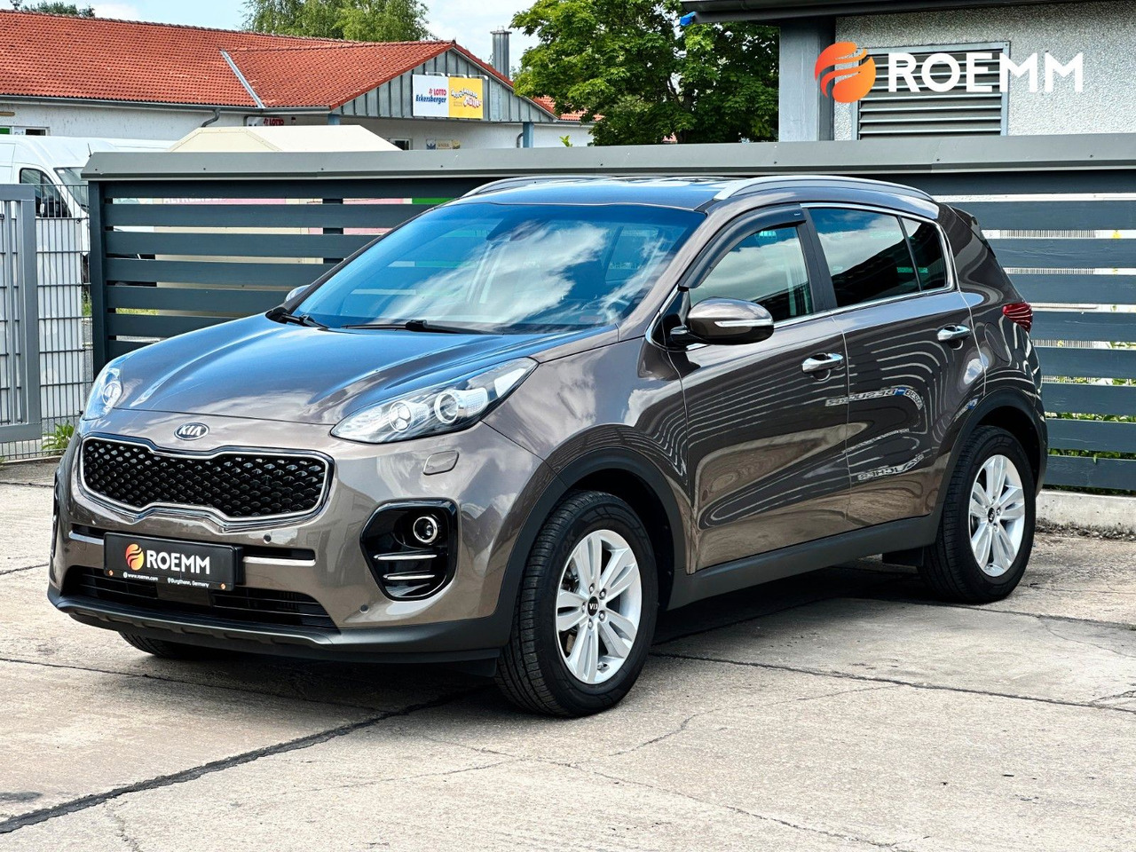 Kia Sportage Spirit 2WD*GARANTIE*JBL*Start/Stopp* - SUV: photos 1 Kia Sportage Spirit 2WD*GARANTIE*JBL*Start/Stopp* - SUV: photos 1
