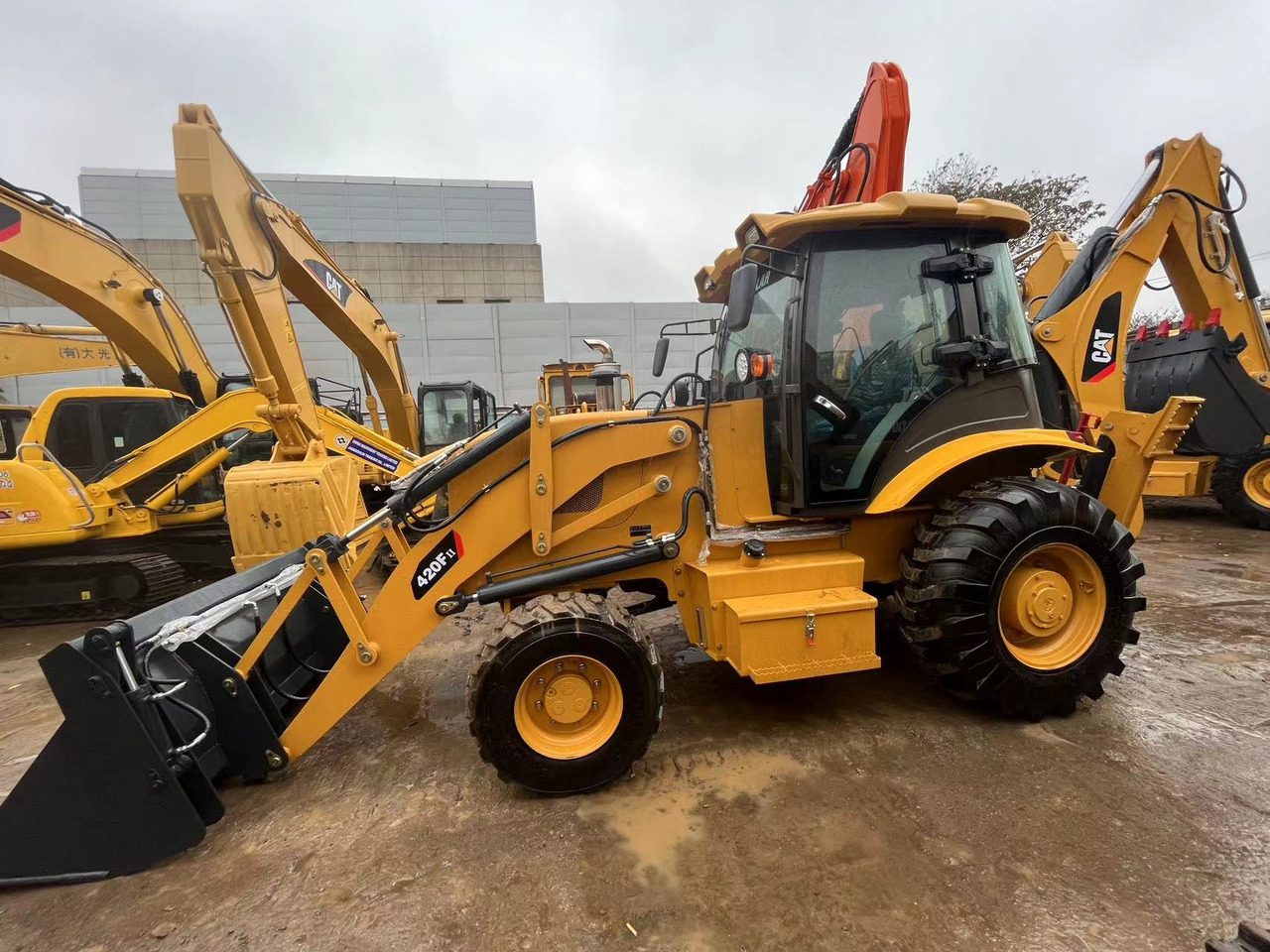 Caterpillar 420F 416 430 CAT Backhoe Loader New or Used on Sale - Tractopelle: photos 4 Caterpillar 420F 416 430 CAT Backhoe Loader New or Used on Sale - Tractopelle: photos 4