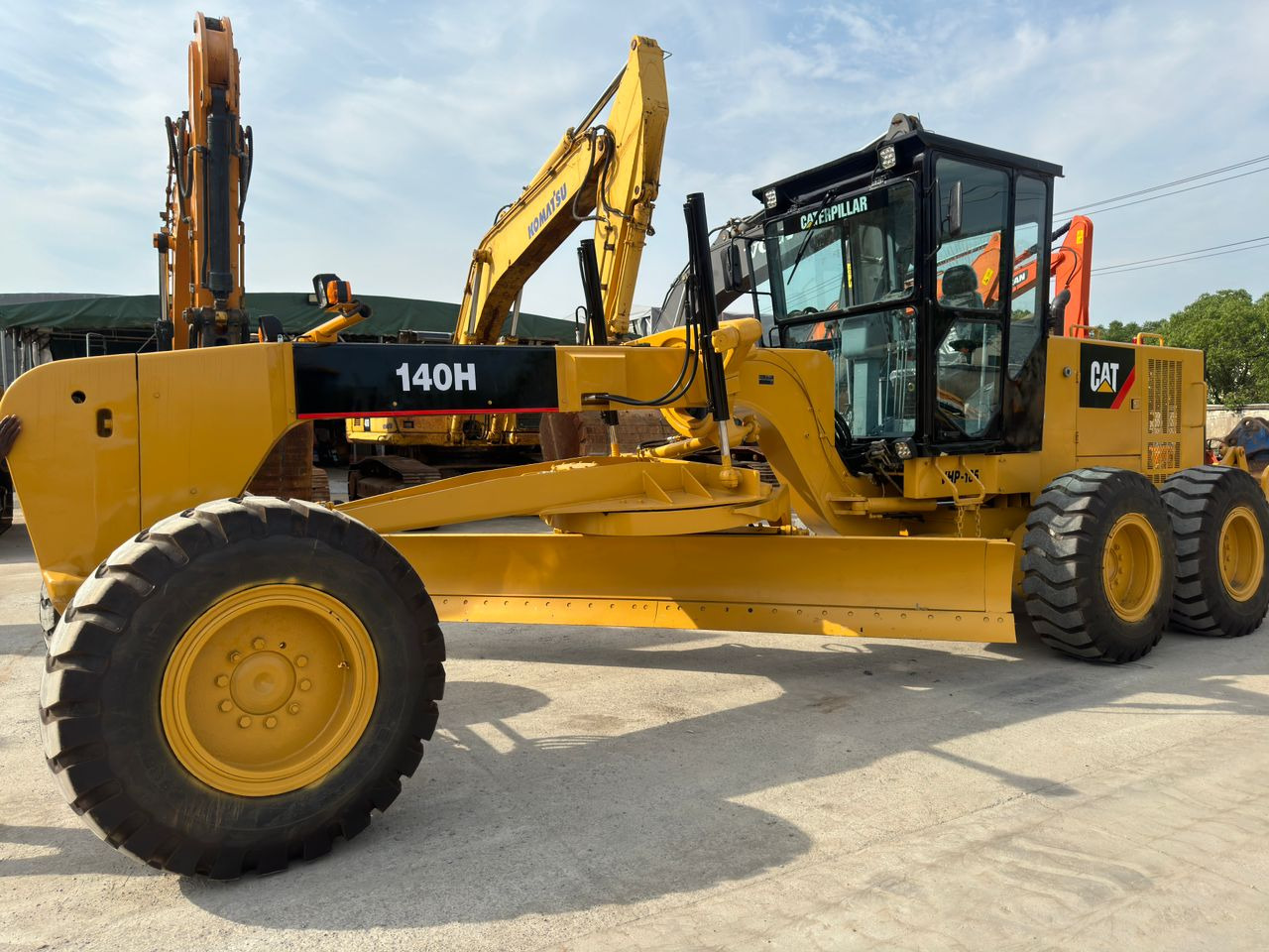 Caterpillar CAT 140H 140K Grader Secondhand High Quality Used Motor Grader for Sale - Niveleuse: photos 1 Caterpillar CAT 140H 140K Grader Secondhand High Quality Used Motor Grader for Sale - Niveleuse: photos 1