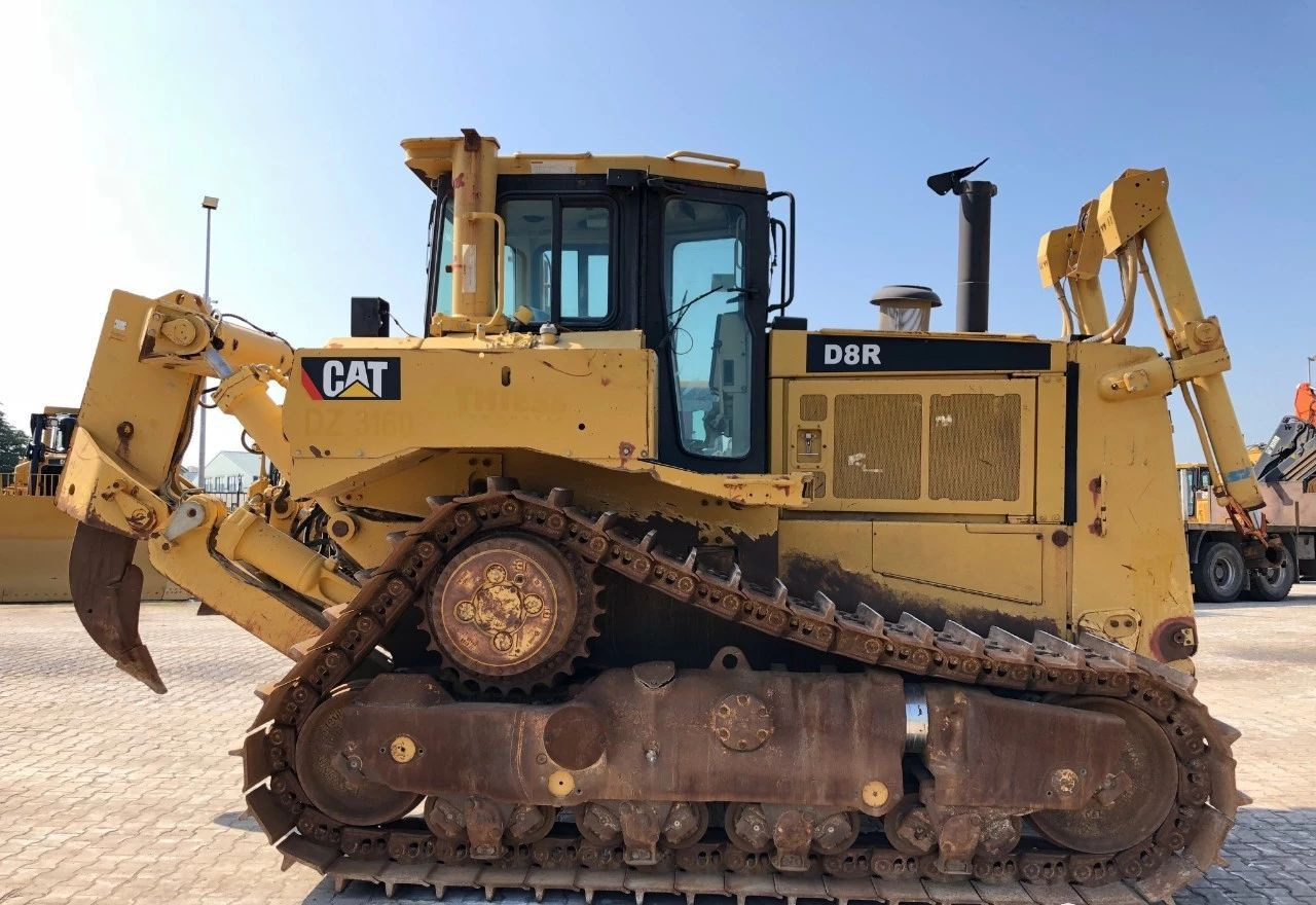 Caterpillar CAT D8R D8T Used Bulldozer D9R D7R D7G D7H D7E D6G D6R D6H Secondhand Bulldozers - Bulldozer: photos 4 Caterpillar CAT D8R D8T Used Bulldozer D9R D7R D7G D7H D7E D6G D6R D6H Secondhand Bulldozers - Bulldozer: photos 4