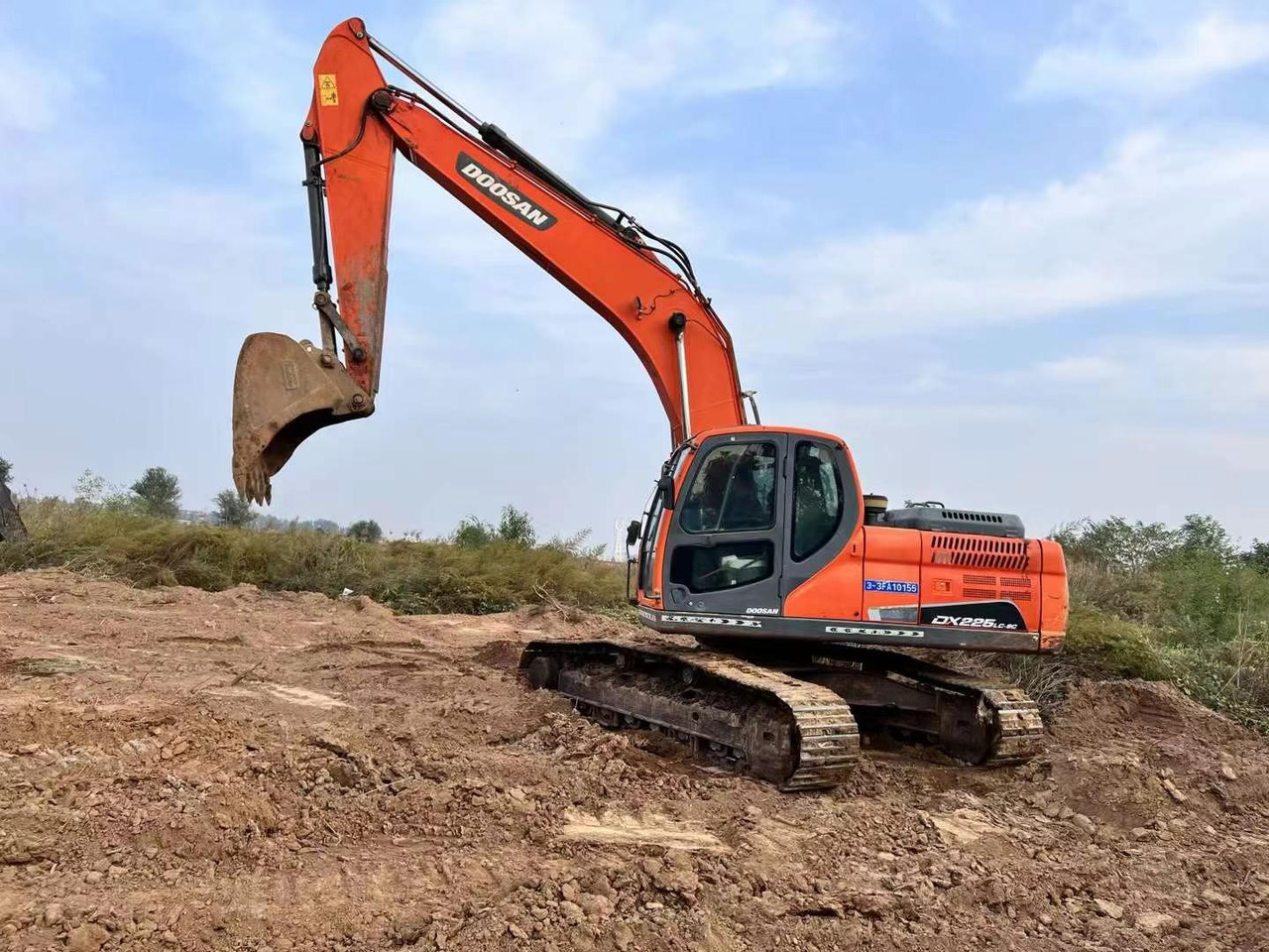 Doosan Used Excavator 225 DX225 DX300 DH150W DX300 DX420 DX520 Second hand Crawler Excavators in Excellent Work Condition - Pelle sur chenille: photos 4 Doosan Used Excavator 225 DX225 DX300 DH150W DX300 DX420 DX520 Second hand Crawler Excavators in Excellent Work Condition - Pelle sur chenille: photos 4