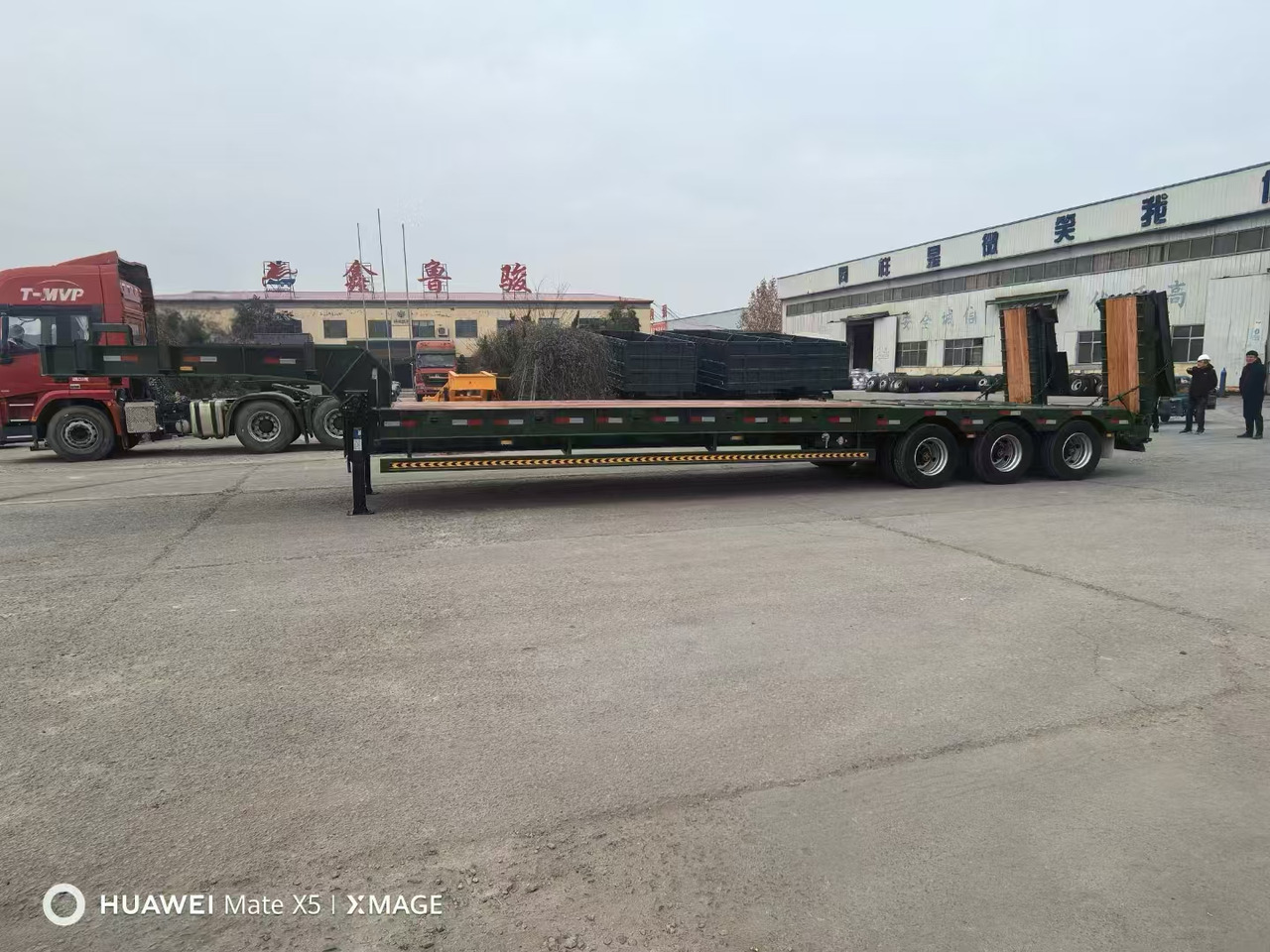Semi-remorque surbaissé neuf ZHICHENG Semi Flat Bed Low Bed in Length 8-16m with 3 4 Axles: photos 6