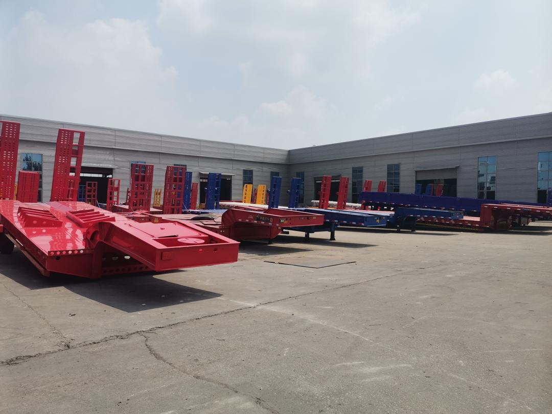 ZHICHENG Semi Flat Bed Low Bed in length 8M, 10M, 12M, 14M,16M - Semi-remorque surbaissé: photos 4 ZHICHENG Semi Flat Bed Low Bed in length 8M, 10M, 12M, 14M,16M - Semi-remorque surbaissé: photos 4