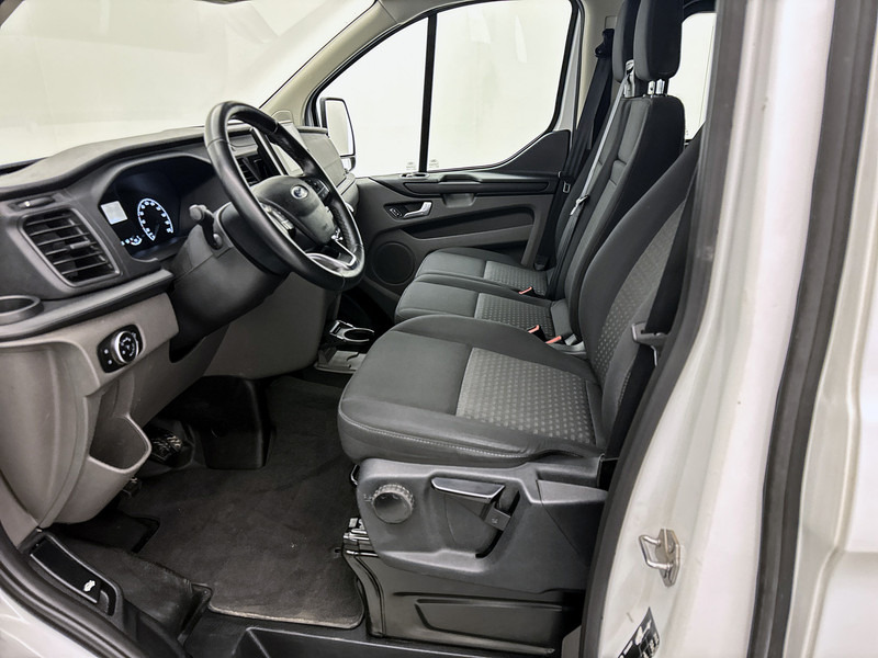 Ford Transit Custom 340 2.0 TDCI L2H1 170pk Dubbele Cabine Lichtmetaal Trekhaak 3400kg Achteruitrijcamera Cruise Control DC - Fourgonnette, Utilitaire double cabine: photos 4 Ford Transit Custom 340 2.0 TDCI L2H1 170pk Dubbele Cabine Lichtmetaal Trekhaak 3400kg Achteruitrijcamera Cruise Control DC - Fourgonnette, Utilitaire double cabine: photos 4