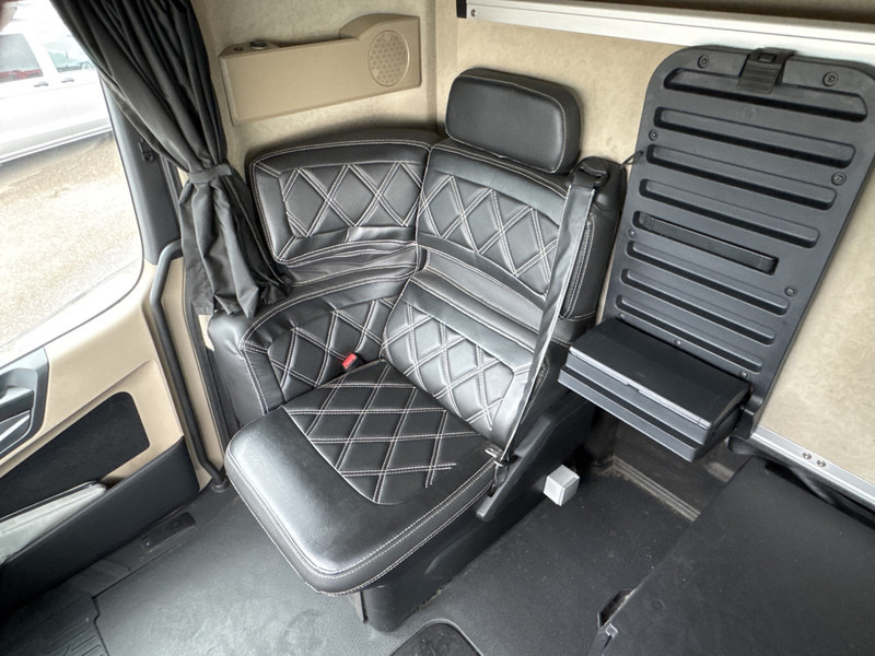 Mercedes-Benz Actros L-Gigaspacecabine 1845 LS Lowliner, Solostar Mirror cams , Leer , Euro 6 - Châssis cabine: photos 4 Mercedes-Benz Actros L-Gigaspacecabine 1845 LS Lowliner, Solostar Mirror cams , Leer , Euro 6 - Châssis cabine: photos 4