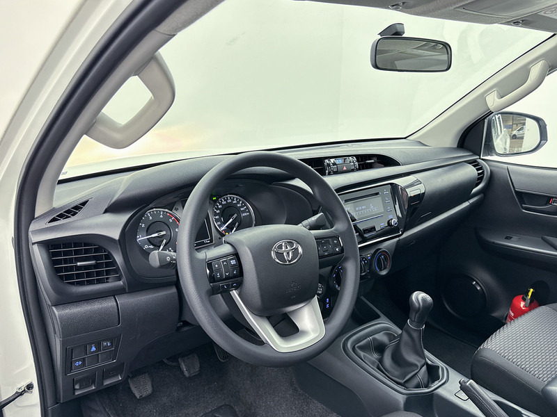 Toyota Hilux 2.4 D-4D Comfort 4x4 Xtra Cab NIEUW 3500KG Trekgewicht Cruise Control Airco - Pick-up: photos 5 Toyota Hilux 2.4 D-4D Comfort 4x4 Xtra Cab NIEUW 3500KG Trekgewicht Cruise Control Airco - Pick-up: photos 5