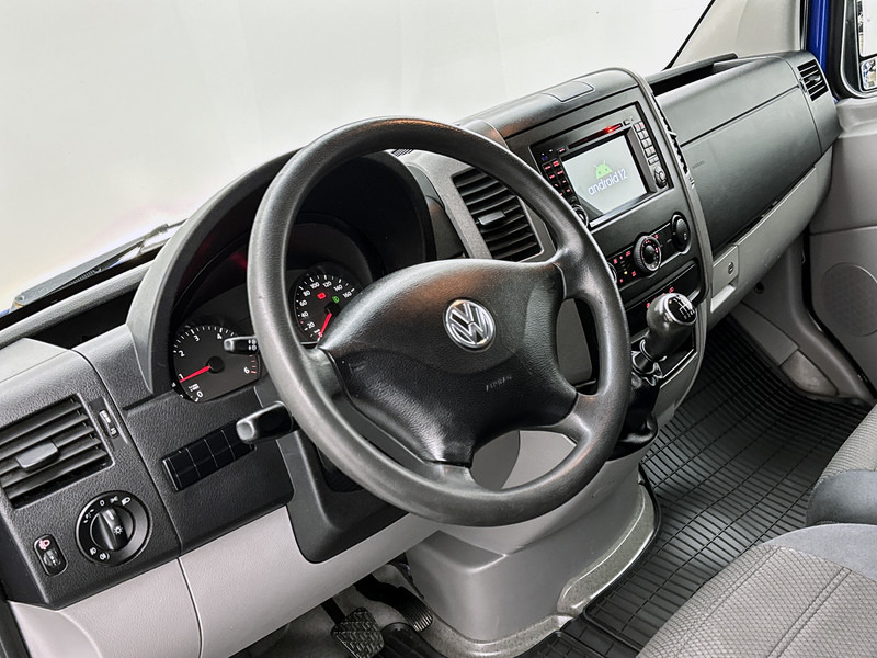 Volkswagen Crafter 35 2.0 TDI L1H1 2x schuifdeur Inrichting Lucht geveerde stoel Cruise control Airco - Fourgon utilitaire: photos 4 Volkswagen Crafter 35 2.0 TDI L1H1 2x schuifdeur Inrichting Lucht geveerde stoel Cruise control Airco - Fourgon utilitaire: photos 4