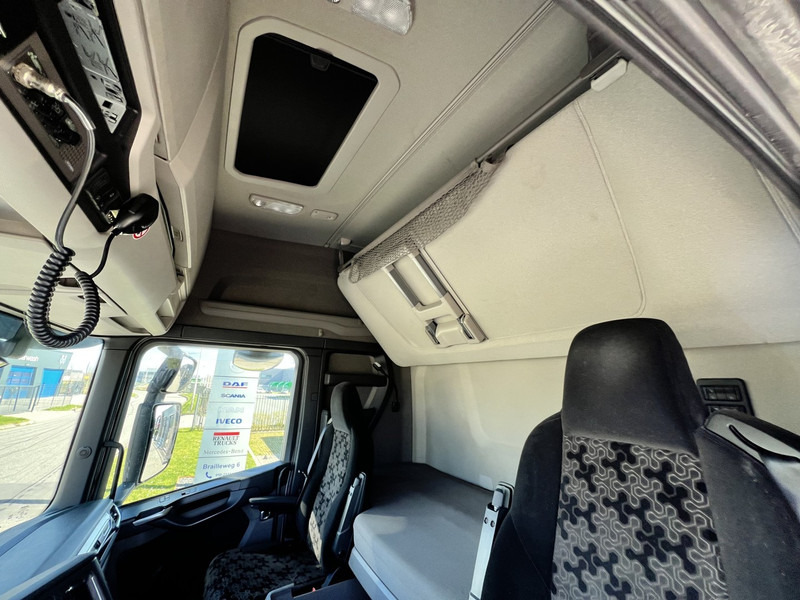 Camion frigorifique Scania S450 6x2 koelwagen Retarder / Dhollandia / Bloenenmaat: photos 17