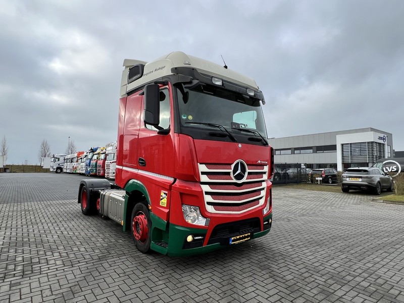 Mercedes-Benz Actros 2445 6x2 2x Tank - Tracteur routier: photos 3 Mercedes-Benz Actros 2445 6x2 2x Tank - Tracteur routier: photos 3