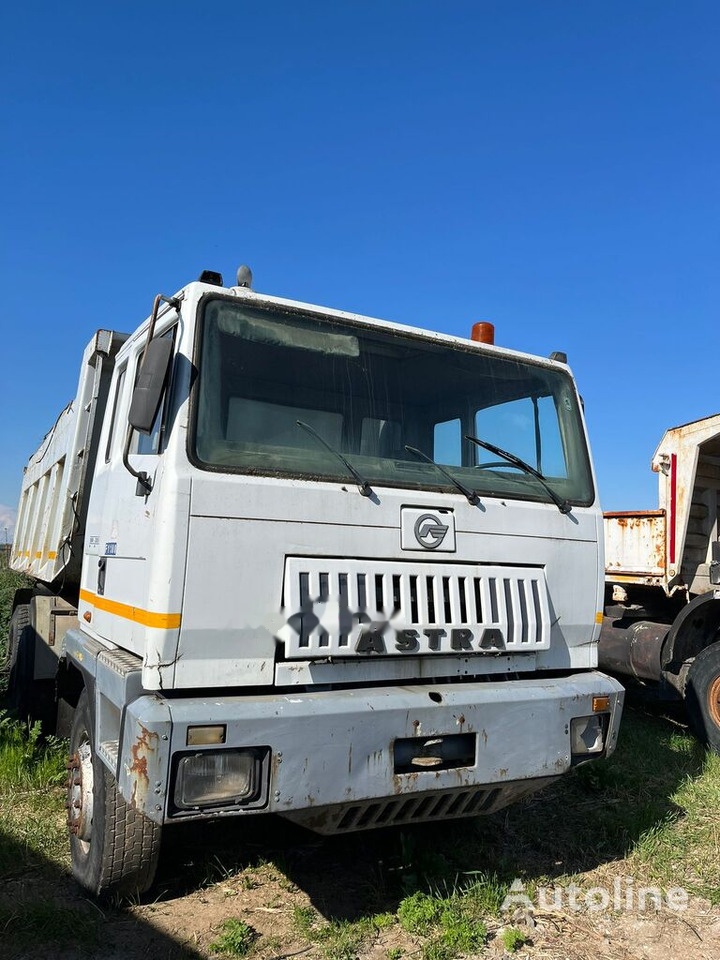 Astra BM 305 FT F1100 6X4 TRAKKER INDUSTRIAL - Camion benne: photos 2 Astra BM 305 FT F1100 6X4 TRAKKER INDUSTRIAL - Camion benne: photos 2