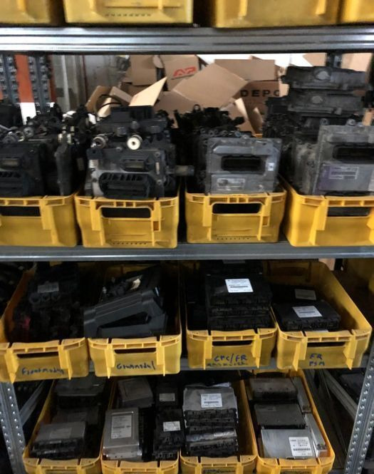 Scania R - Bloc de gestion pour Camion: photos 1 Scania R - Bloc de gestion pour Camion: photos 1