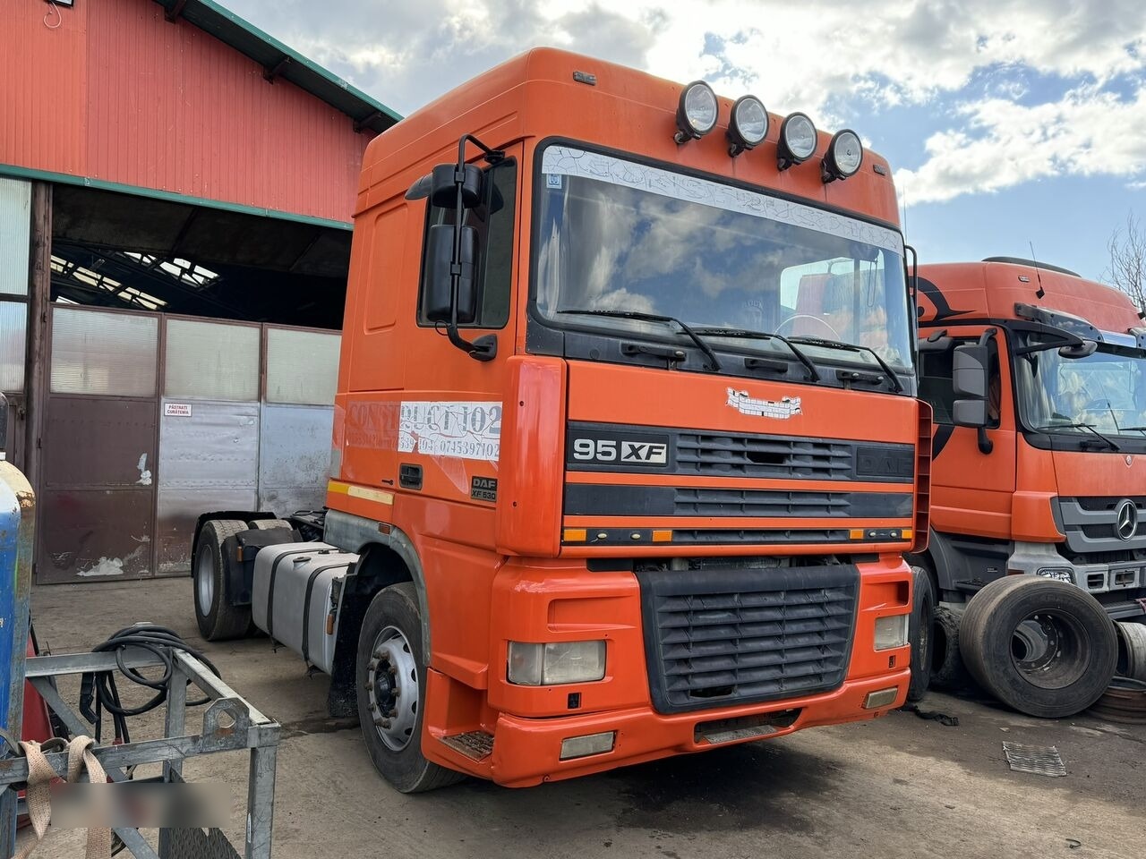 DAF XF 95 530 Euro 3 EXPORT Retarder - Tracteur routier: photos 3 DAF XF 95 530 Euro 3 EXPORT Retarder - Tracteur routier: photos 3