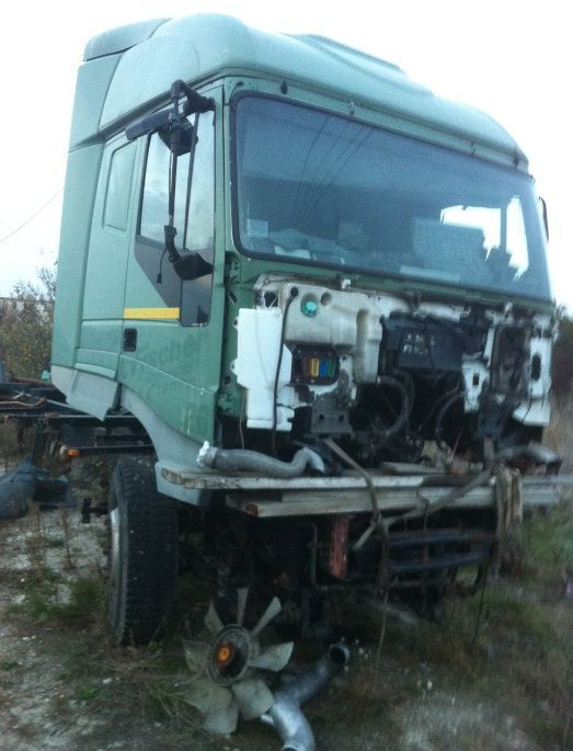 IVECO Eurostar piese din dezmembrari - Tracteur routier: photos 3 IVECO Eurostar piese din dezmembrari - Tracteur routier: photos 3