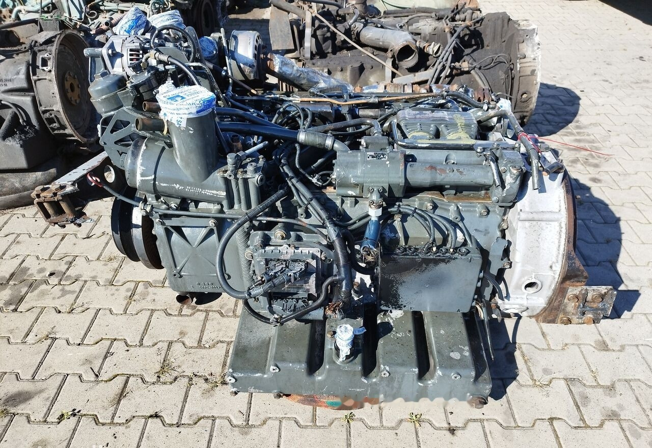 MAN D2066 LUH12 MAN BUS: Neoplan, Lions City, Lionґs Regio, Lions Coach - Moteur pour Bus: photos 2 MAN D2066 LUH12 MAN BUS: Neoplan, Lions City, Lionґs Regio, Lions Coach - Moteur pour Bus: photos 2