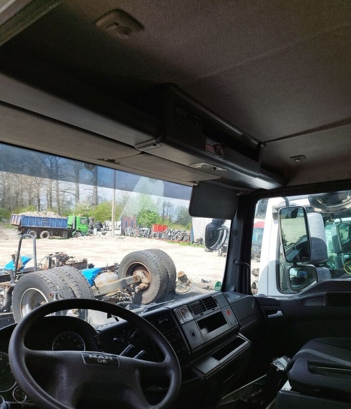 MAN TGL MAN Man TGL - Cabine pour Camion: photos 5 MAN TGL MAN Man TGL - Cabine pour Camion: photos 5