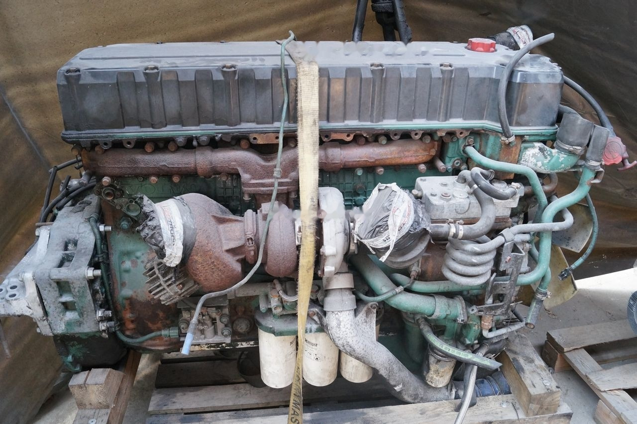 Volvo D12C Volvo FH12 - Moteur pour Camion: photos 4 Volvo D12C Volvo FH12 - Moteur pour Camion: photos 4