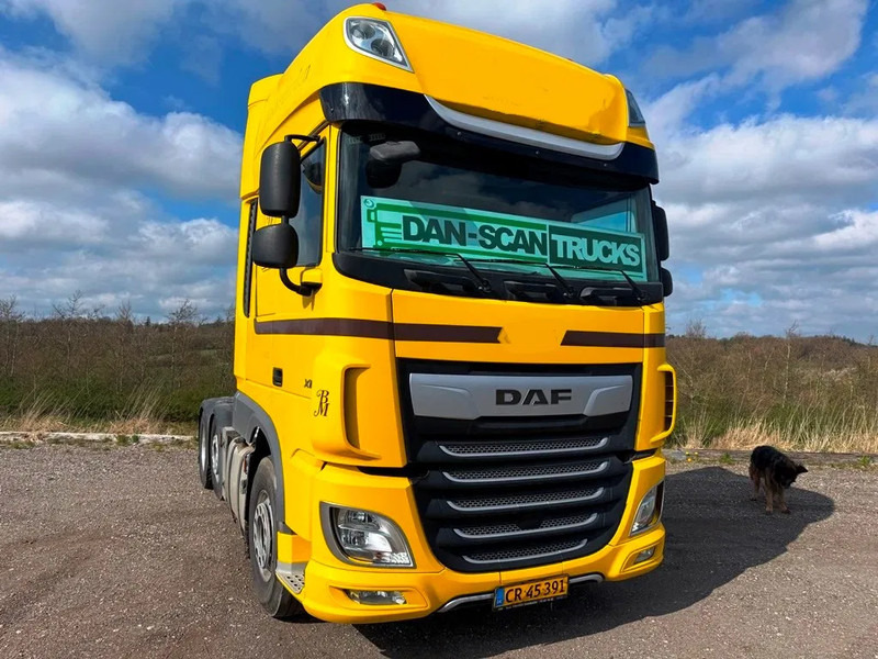 DAF XF 530 Twensteer 6x2/4. Hydr. system. - Tracteur routier: photos 3 DAF XF 530 Twensteer 6x2/4. Hydr. system. - Tracteur routier: photos 3