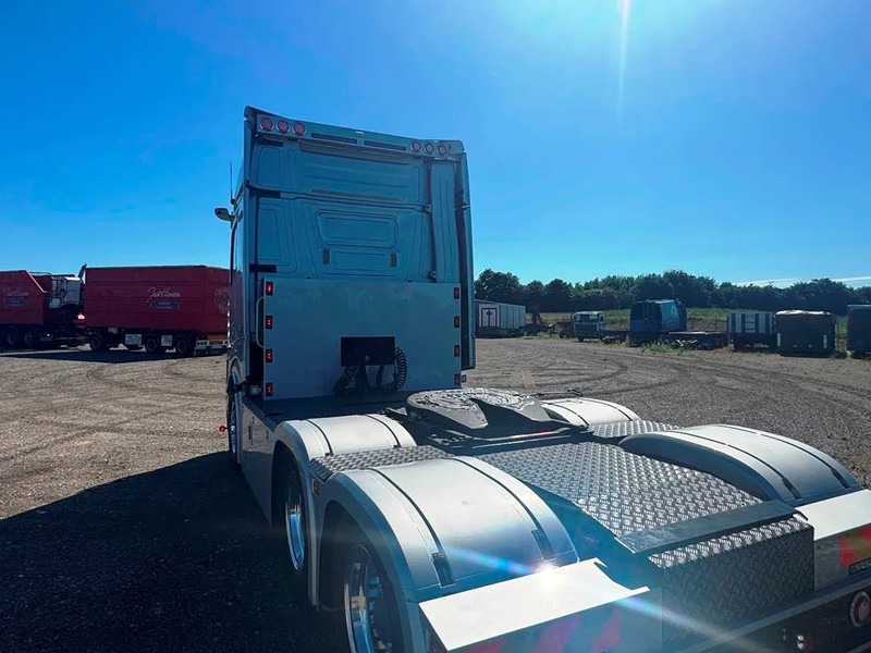 Tracteur routier Mercedes-Benz Actros 2653 Special Interior. 6x2 3250mm weelbase. Air / Air suspension. hydr. syatem. Invertor. Micro wave.: photos 11