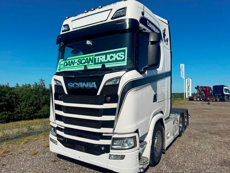 Scania S580 V8 NGS weelbase 3150mm. Air / Air suspension. Opticruise / Retarder. Hydr. system,. - Tracteur routier: photos 4 Scania S580 V8 NGS weelbase 3150mm. Air / Air suspension. Opticruise / Retarder. Hydr. system,. - Tracteur routier: photos 4
