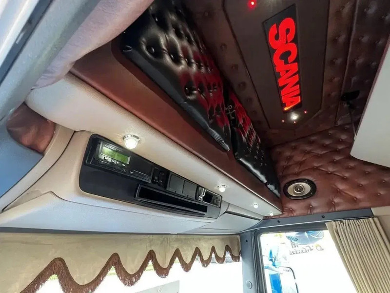 Tracteur routier Scania T520 V8 Speciel interior. Air / Air suspension. Opticruise / Retarder .PTO on Engine and gearbox. New Hydr. system.: photos 13