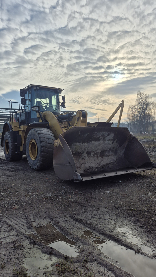 CATERPILLAR 962M - Chargeuse sur pneus: photos 5 CATERPILLAR 962M - Chargeuse sur pneus: photos 5