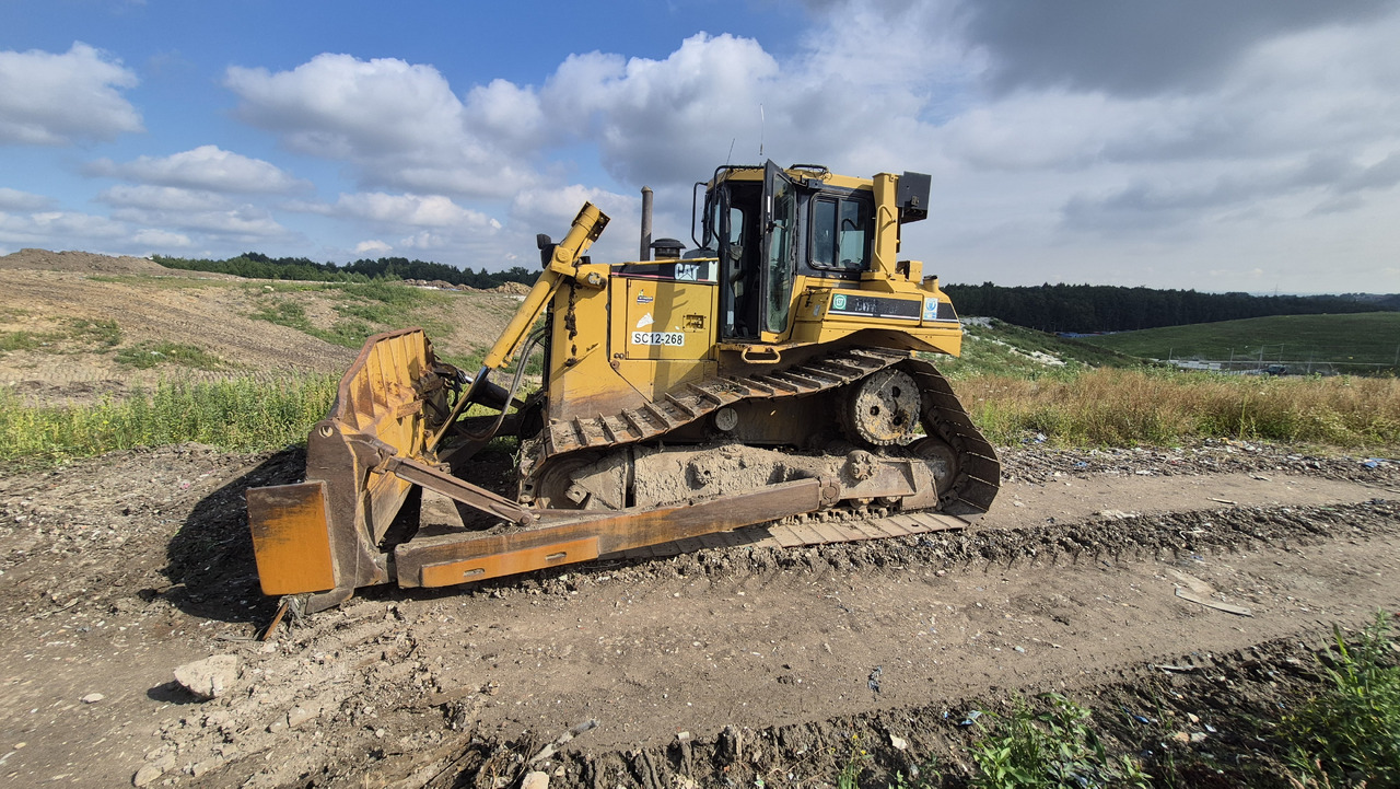 CATERPILLAR D6R II DS LGP - Bulldozer: photos 1 CATERPILLAR D6R II DS LGP - Bulldozer: photos 1