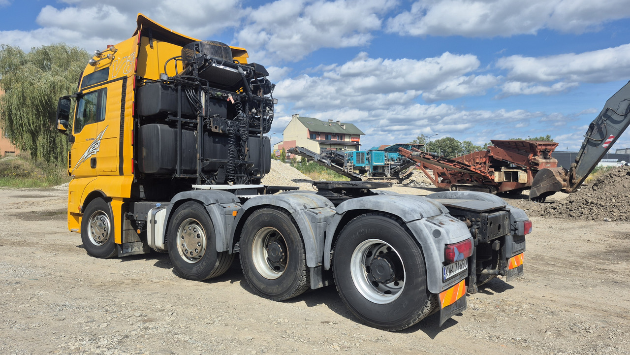 MAN TGX 41.680 - Tracteur routier: photos 4 MAN TGX 41.680 - Tracteur routier: photos 4