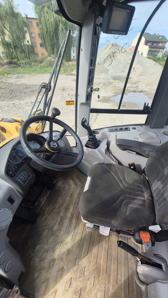 Chargeuse sur pneus VOLVO L45H: photos 14 Chargeuse sur pneus VOLVO L45H: photos 14