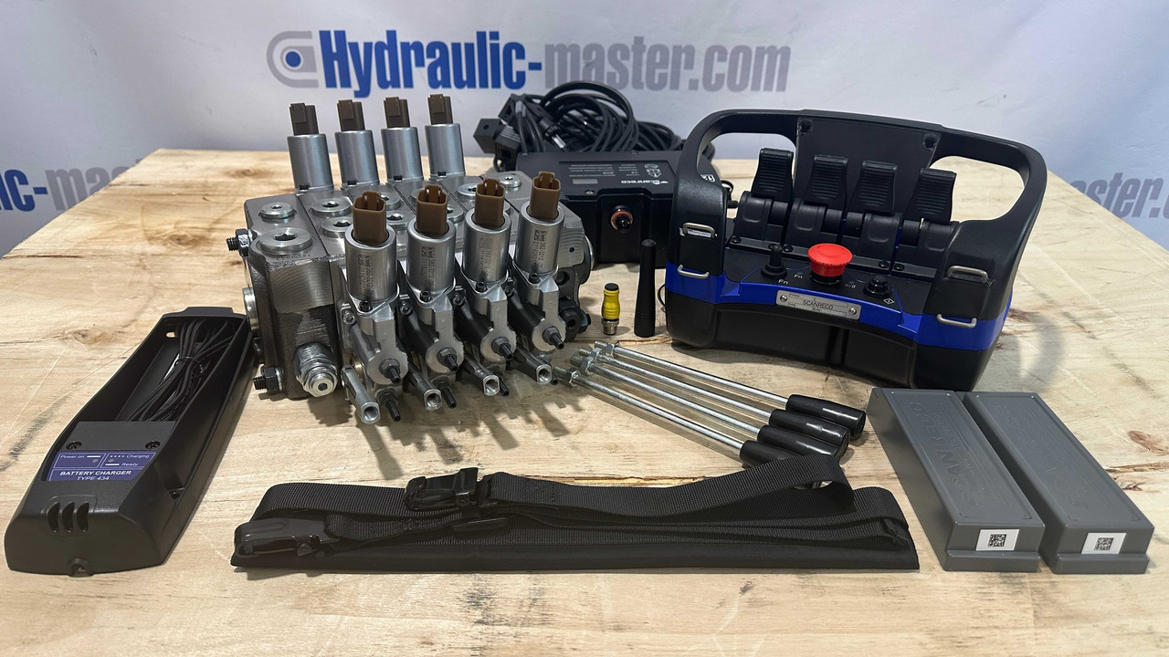 Set Scanreco G4 with Walvoil DPX100 Bandit Industries, DR Power Equipment - Dessoucheuse: photos 1 Set Scanreco G4 with Walvoil DPX100 Bandit Industries, DR Power Equipment - Dessoucheuse: photos 1