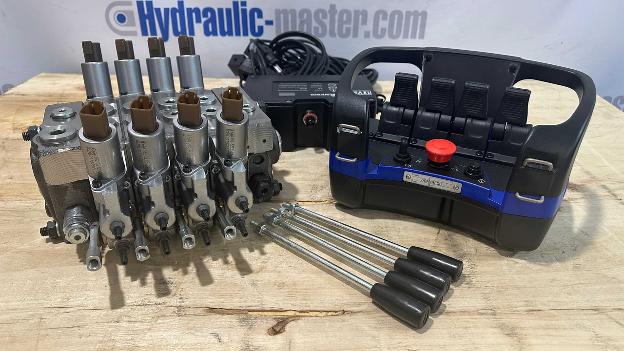 Set Scanreco G4 with Walvoil DPX100 Bandit Industries, DR Power Equipment - Dessoucheuse: photos 2 Set Scanreco G4 with Walvoil DPX100 Bandit Industries, DR Power Equipment - Dessoucheuse: photos 2