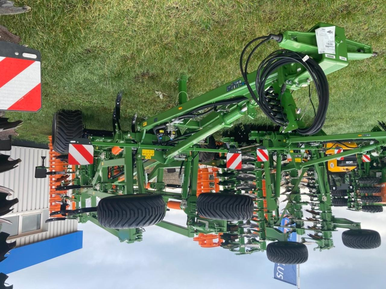 Amazone GRUBBER CENIUS 5003 - Bineuse: photos 2 Amazone GRUBBER CENIUS 5003 - Bineuse: photos 2