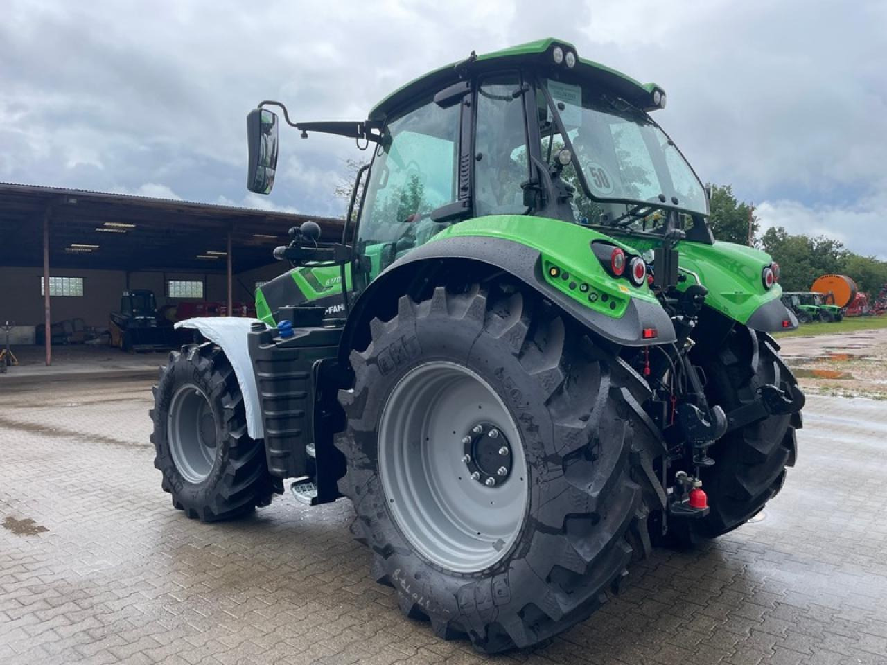 Deutz-Fahr 6170 POWERSHIFT AKTION - Tracteur agricole: photos 4 Deutz-Fahr 6170 POWERSHIFT AKTION - Tracteur agricole: photos 4