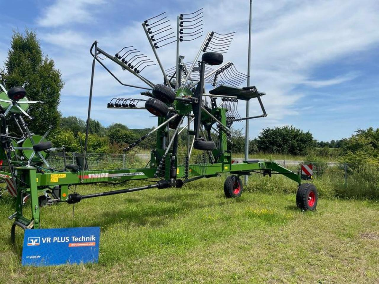 Fendt FORMER 1603 AKTION - Faneuse: photos 1 Fendt FORMER 1603 AKTION - Faneuse: photos 1