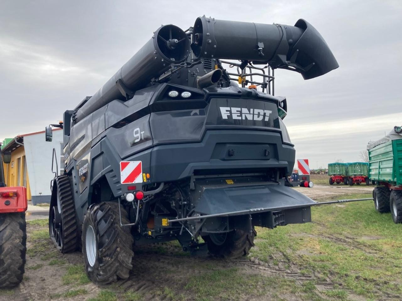 Fendt IDEAL 9 - Moissonneuse-batteuse: photos 3 Fendt IDEAL 9 - Moissonneuse-batteuse: photos 3