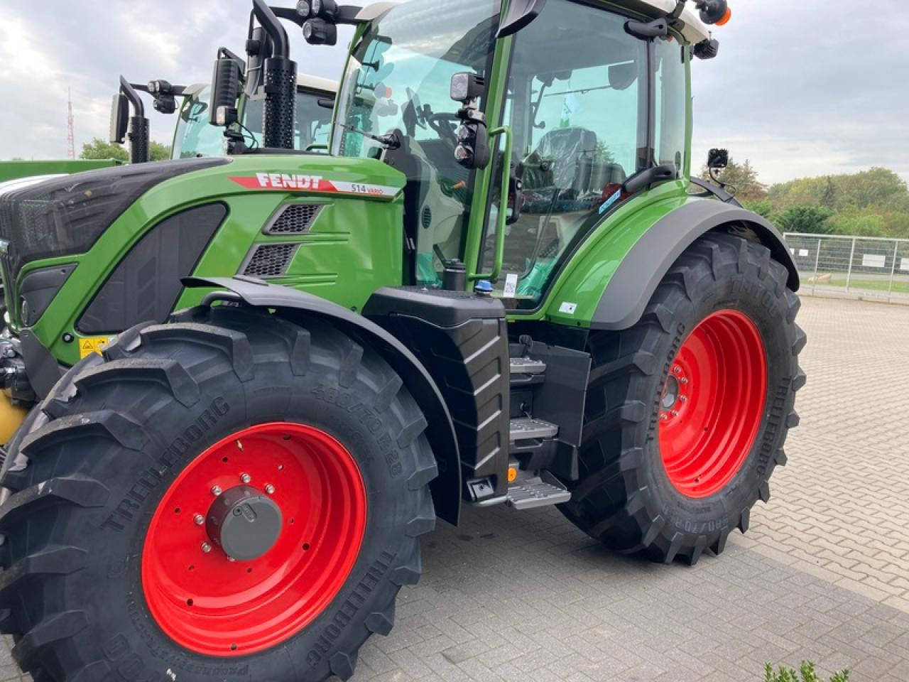 Fendt VARIO 514 // RTK - Tracteur agricole: photos 2 Fendt VARIO 514 // RTK - Tracteur agricole: photos 2