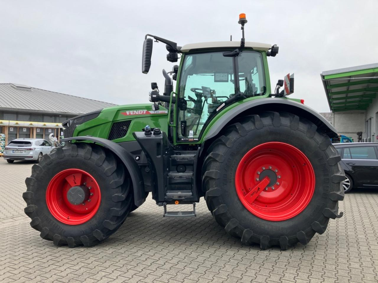 Fendt VARIO 720 - Tracteur agricole: photos 2 Fendt VARIO 720 - Tracteur agricole: photos 2
