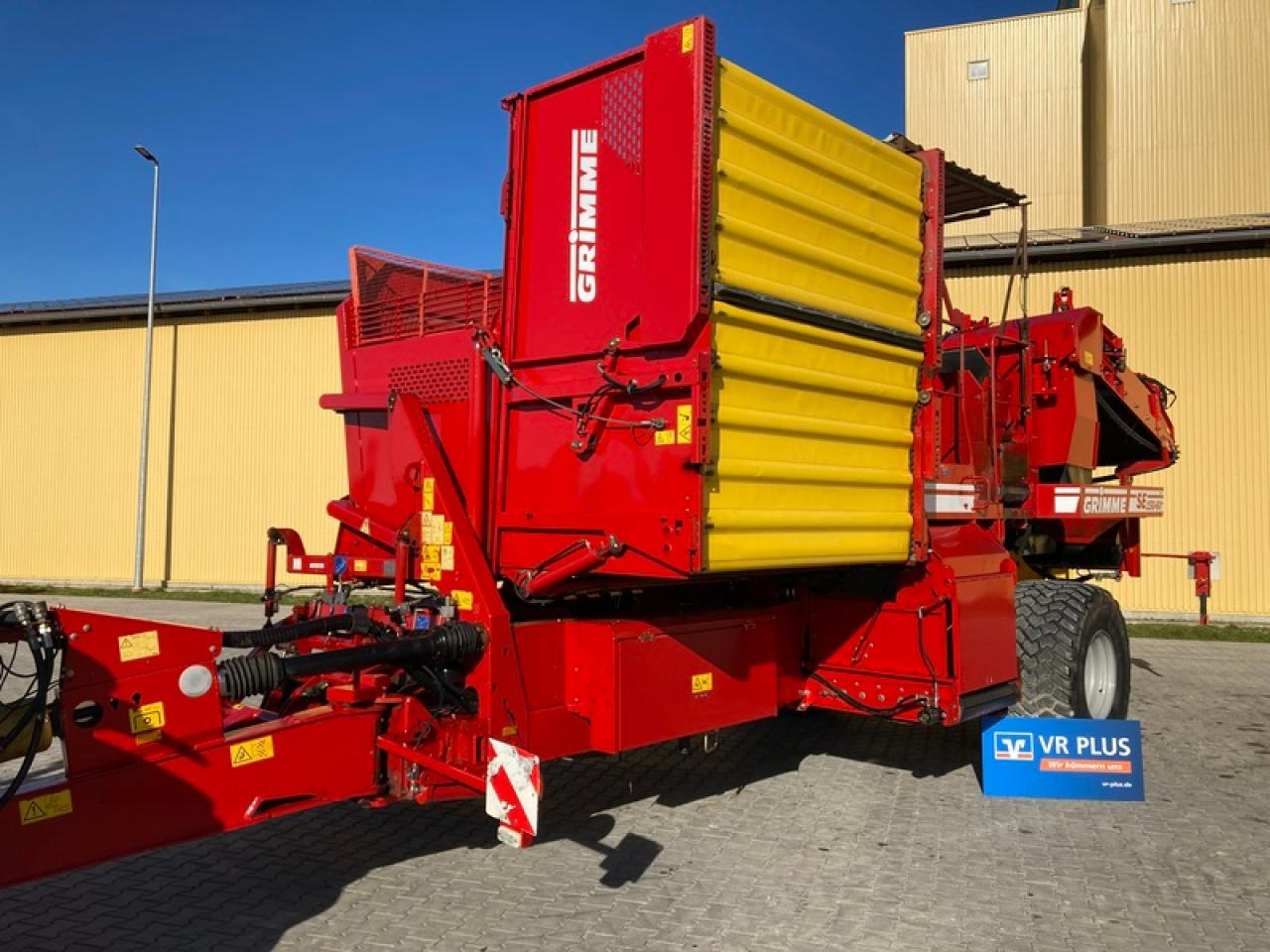 Grimme SE 150-60 NB XXL - Arracheuse de pommes de terre: photos 1 Grimme SE 150-60 NB XXL - Arracheuse de pommes de terre: photos 1